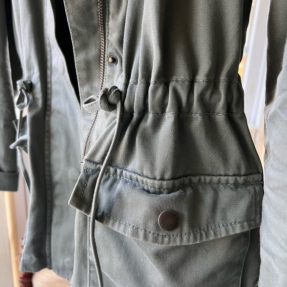 LOFT Drawstring Utility Jacket - Picture 3 of 4